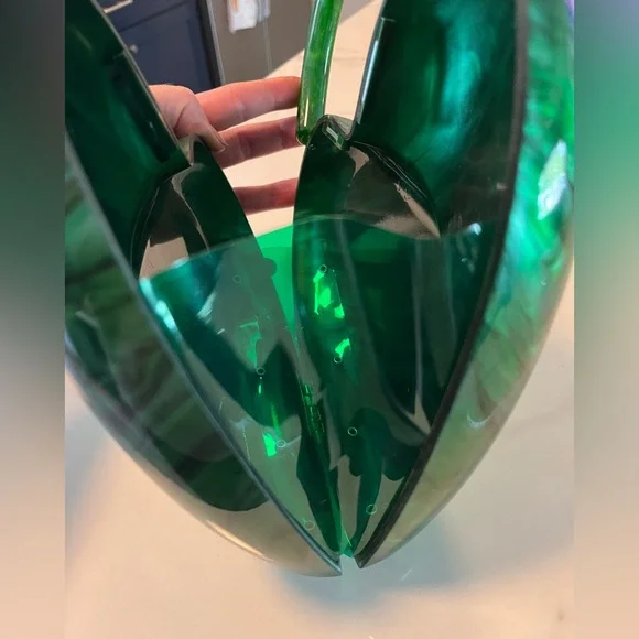 Anthropologie Green Heart Shaped Clutch Acrylic Hard Shell - Picture 7 of 10